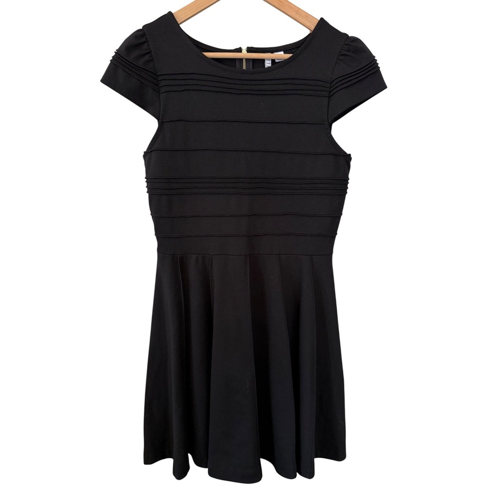 ELLE Black Dress‎ Womens Size 8 Short Sleeve Fit and Flare Party Career